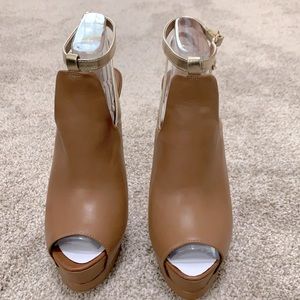 Steve Madden open-toe shoe boots